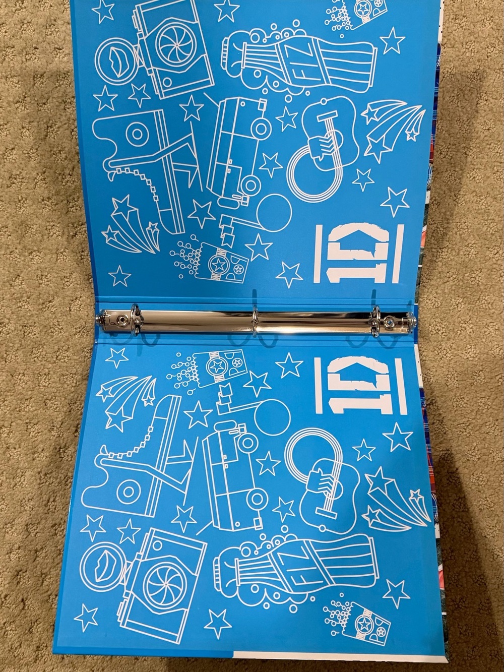 One Direction Binder and 8 Folders Bundle 1D - Picture 2 of 4